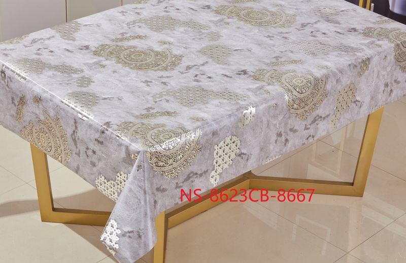 8623CB Клеёнка "CHARM"(56) на ткани 0,28мм*1,37м*20м (Китай)