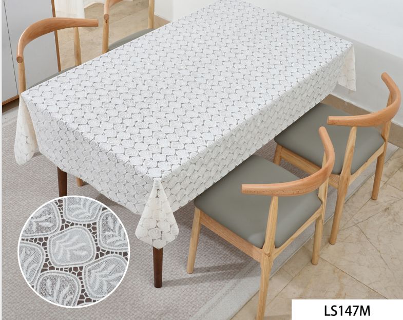 147В LSA white Клеенка ажурная MONICA-Моника (16) 1.37х20м 