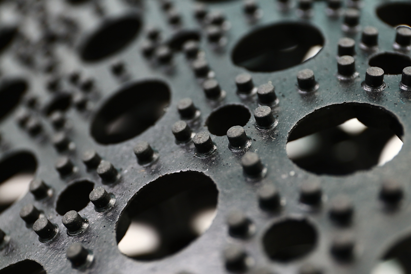 Коврик RH 80*120 (дырка) 16мм