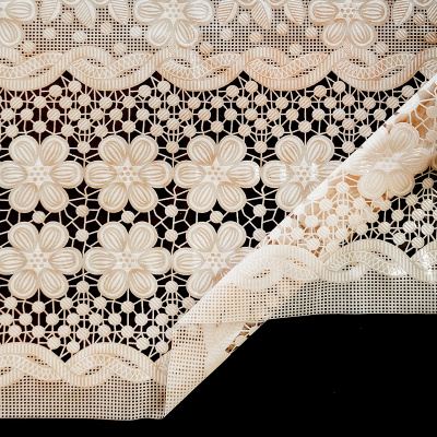 003 beige Клеенка ПВХ в рулоне LACE 1,37*22 м